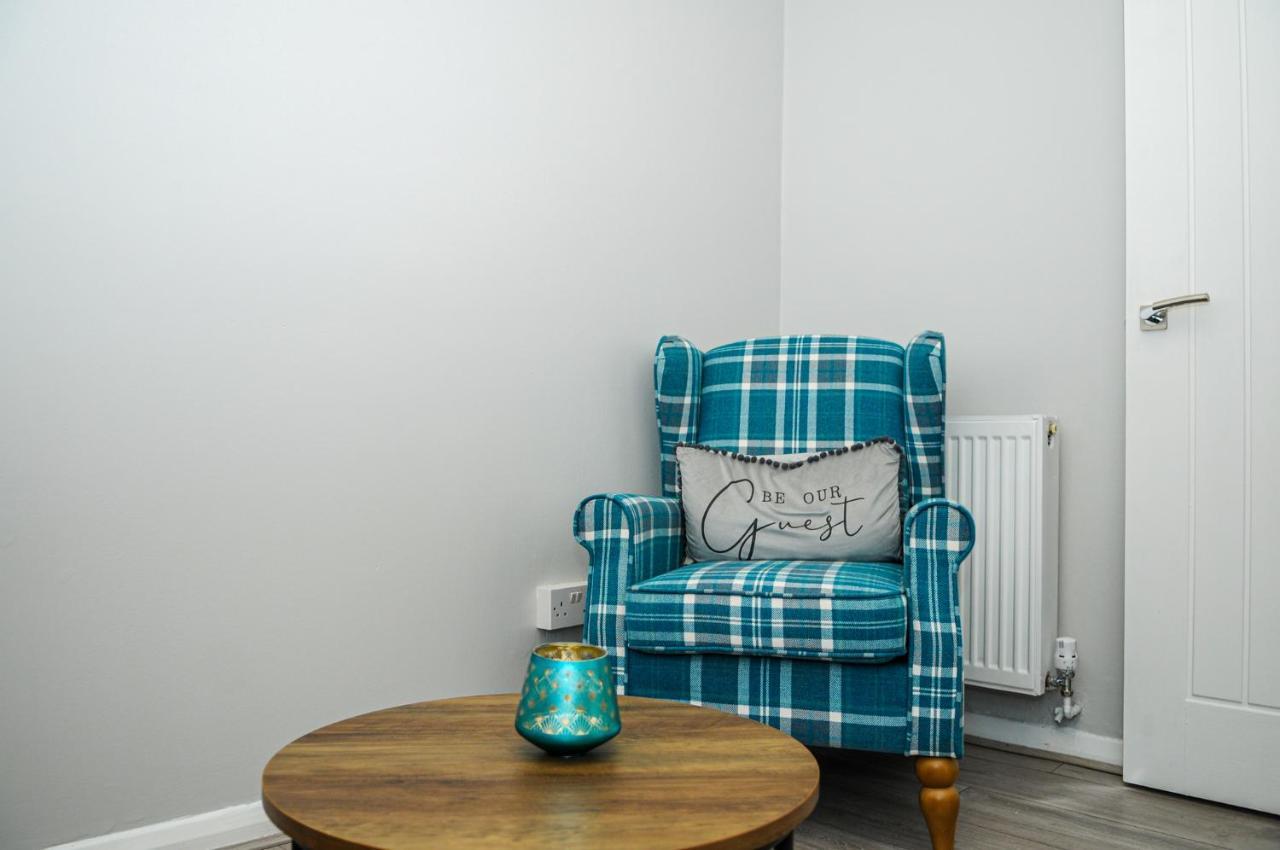 Апартаменты Greater London, 1 Bed London Flat, Parking, Nr Metro Stations, 15Mins To Лондон Экстерьер фото